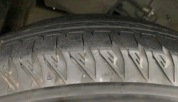 2023 Maruti JIMNY ALPHA ALL GRIP PRO MT, Petrol, Manual, 31,589 km, Left Front Tyre Tread