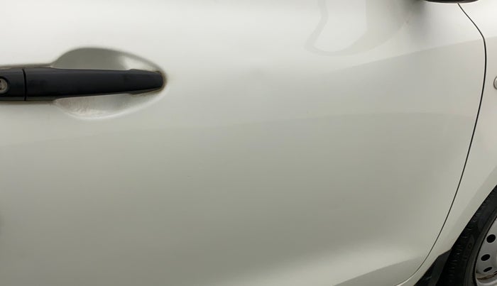 2019 Maruti Swift LXI, Petrol, Manual, 28,543 km, Driver-side door - Slightly dented