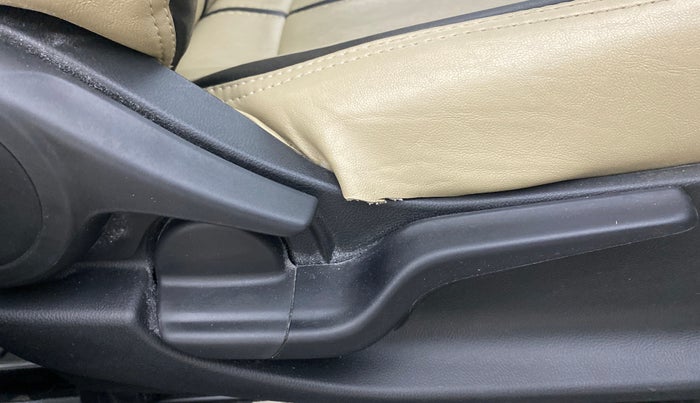 2023 Honda Amaze 1.2L I-VTEC VX CVT, Petrol, Automatic, 46,252 km, Driver Side Adjustment Panel