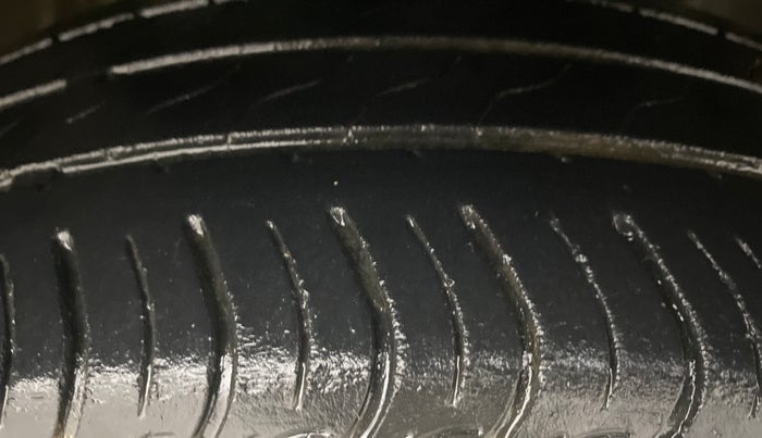 2023 Honda Amaze 1.2L I-VTEC VX CVT, Petrol, Automatic, 46,252 km, Right Front Tyre Tread