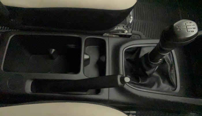 2019 Renault TRIBER RXE MT, Petrol, Manual, 5,887 km, Gear Lever