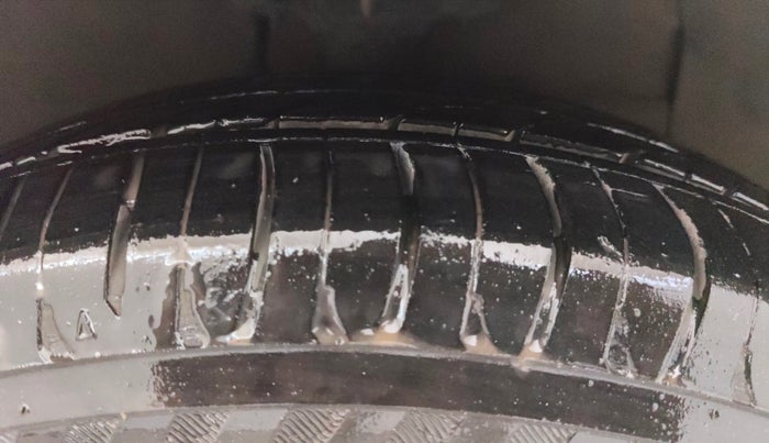 2015 Hyundai Grand i10 ASTA (O) 1.2 KAPPA VTVT, Petrol, Manual, 48,644 km, Right Front Tyre Tread