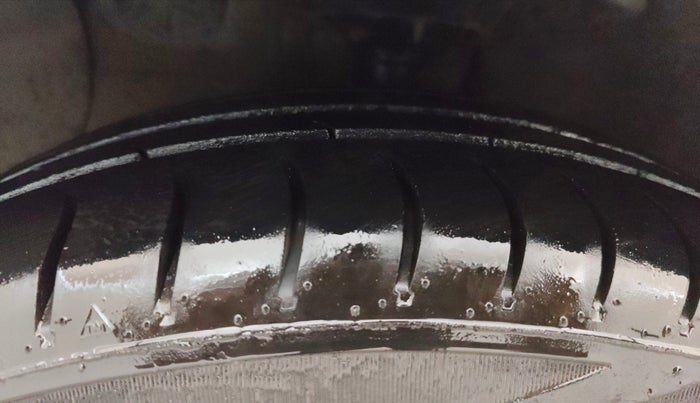 2015 Hyundai Grand i10 ASTA (O) 1.2 KAPPA VTVT, Petrol, Manual, 64,719 km, Left Front Tyre Tread