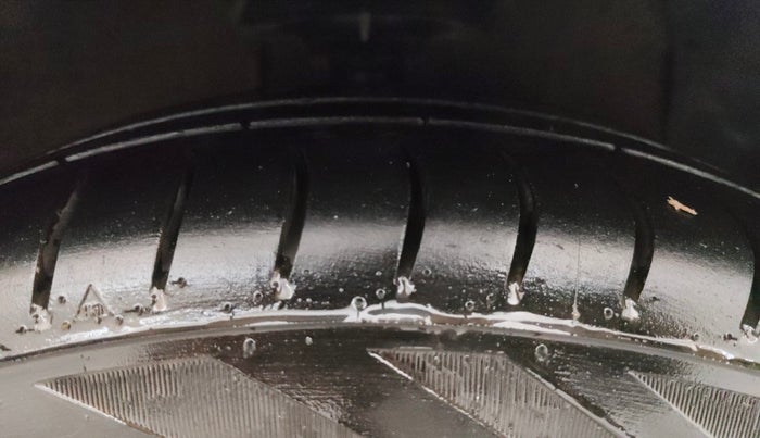 2015 Hyundai Grand i10 ASTA (O) 1.2 KAPPA VTVT, Petrol, Manual, 64,719 km, Right Front Tyre Tread