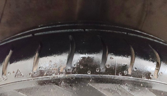 2015 Hyundai Grand i10 ASTA (O) 1.2 KAPPA VTVT, Petrol, Manual, 64,719 km, Right Rear Tyre Tread