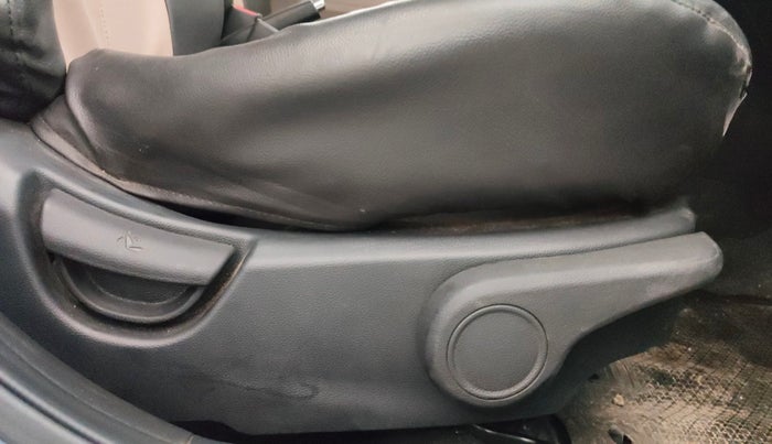 2015 Hyundai Grand i10 ASTA (O) 1.2 KAPPA VTVT, Petrol, Manual, 64,719 km, Driver Side Adjustment Panel