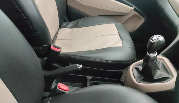 2015 Hyundai Grand i10 ASTA (O) 1.2 KAPPA VTVT, Petrol, Manual, 64,719 km, Gear Lever