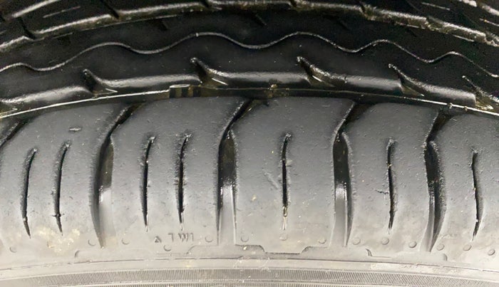 2019 Hyundai VENUE SX 1.0 TURBO, Petrol, Manual, 36,116 km, Left Front Tyre Tread