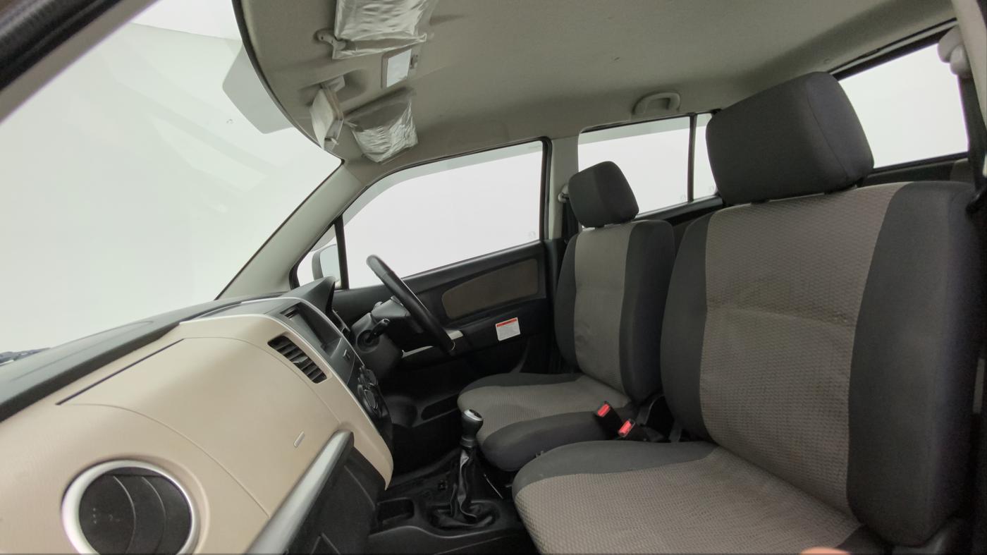 2016 Maruti Wagon R 1.0 LXI CNG, CNG, Manual, 82,497 km, Right Side Front Door Cabin