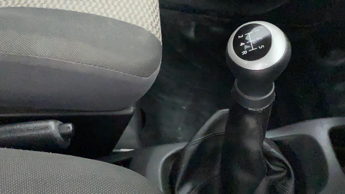 2016 Maruti Wagon R 1.0 LXI CNG, CNG, Manual, 82,497 km, Gear Lever