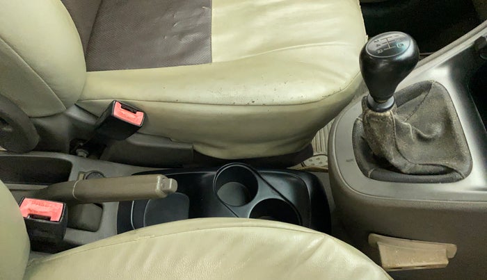 2010 Hyundai i10 MAGNA 1.2, Petrol, Manual, 70,098 km, Gear Lever