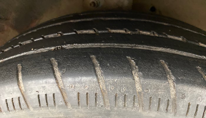 2016 Maruti Celerio ZXI AMT, Petrol, Automatic, 34,577 km, Right Front Tyre Tread