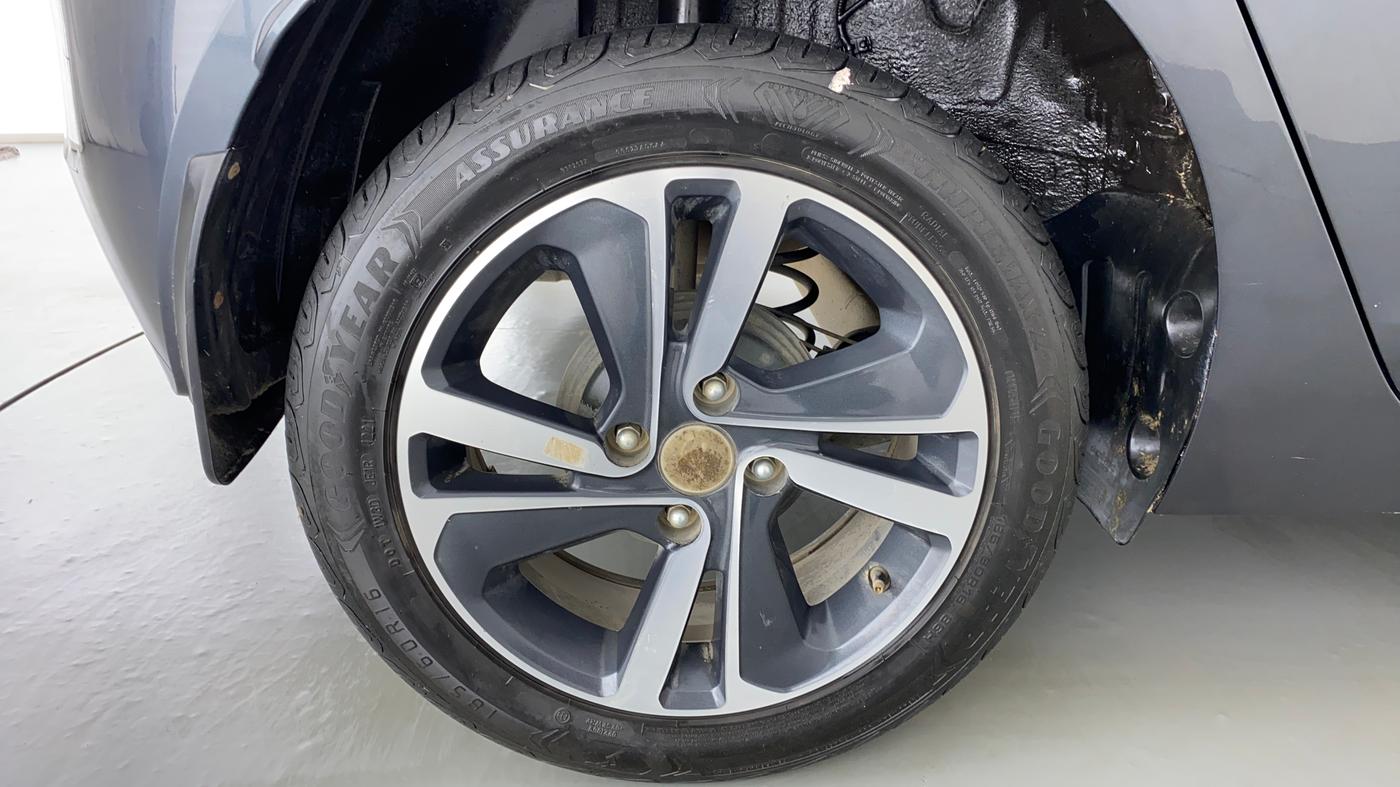 2021 Tata ALTROZ XZ 1.5 RTQ, Diesel, Manual, 23,569 km, Right Rear Wheel