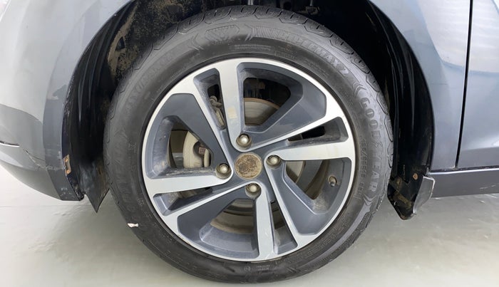 2021 Tata ALTROZ XZ 1.5 RTQ, Diesel, Manual, 23,569 km, Left Front Wheel