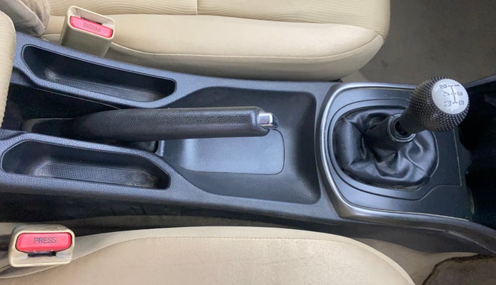 2014 Honda City 1.5L I-VTEC SV, Petrol, Manual, 1,17,892 km, Gear Lever