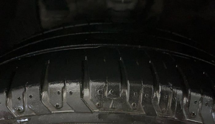 2019 Hyundai Elite i20 ASTA 1.2 (O), Petrol, Manual, 74,743 km, Left Front Tyre Tread