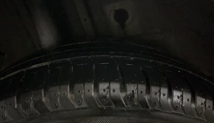 2019 Hyundai Elite i20 ASTA 1.2 (O), Petrol, Manual, 74,743 km, Right Rear Tyre Tread