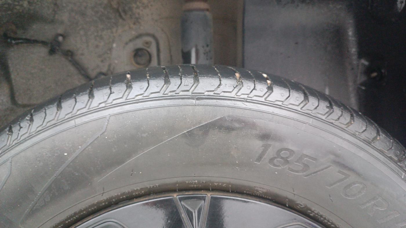 2024 Tata PUNCH PURE MT, Petrol, Manual, 26,139 km, Left Front Tyre Tread
