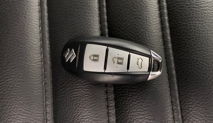 2017 Maruti Ciaz ZETA DIESEL 1.3, Diesel, Manual, 78,242 km, Key Close Up