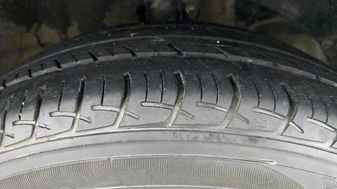 2019 Maruti Baleno DELTA 1.2 K12, Petrol, Manual, 44,262 km, Right Front Tyre Tread