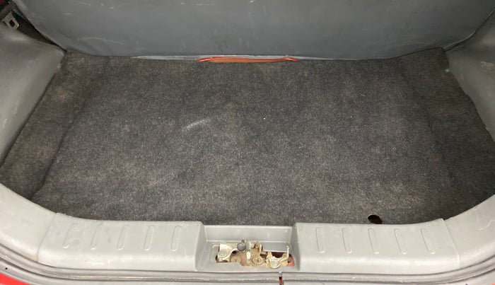 2013 Maruti Alto 800 LXI, Petrol, Manual, 32,519 km, Boot Inside