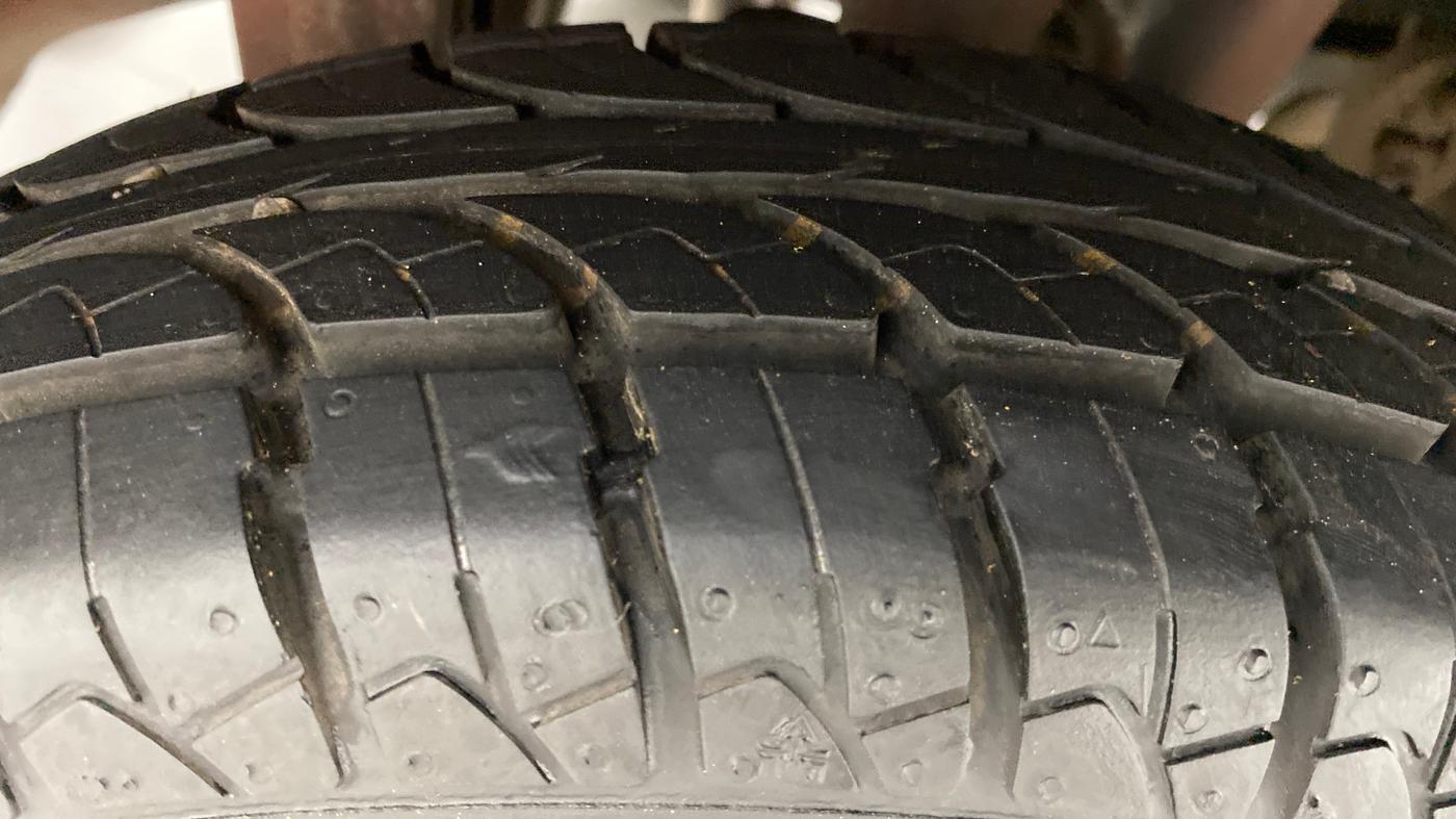 2013 Maruti Alto 800 LXI, Petrol, Manual, 32,519 km, Right Rear Tyre Tread