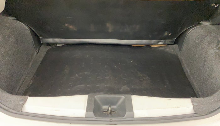 2015 Nissan Micra Active XV, Petrol, Manual, 51,031 km, Boot Inside