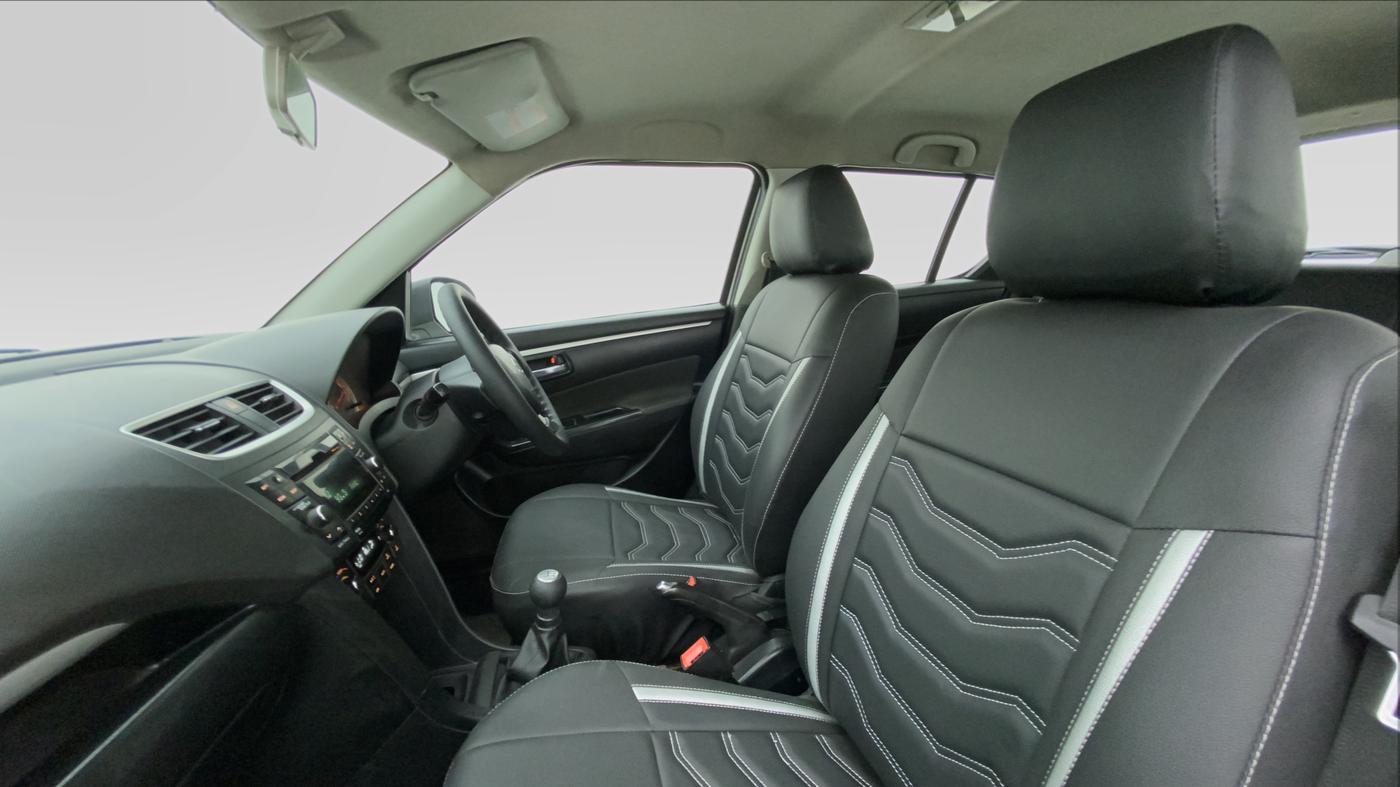 2014 Maruti Swift ZDI, Diesel, Manual, 1,56,169 km, Right Side Front Door Cabin