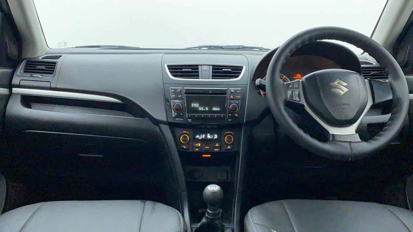 2014 Maruti Swift ZDI, Diesel, Manual, 1,56,169 km, Dashboard
