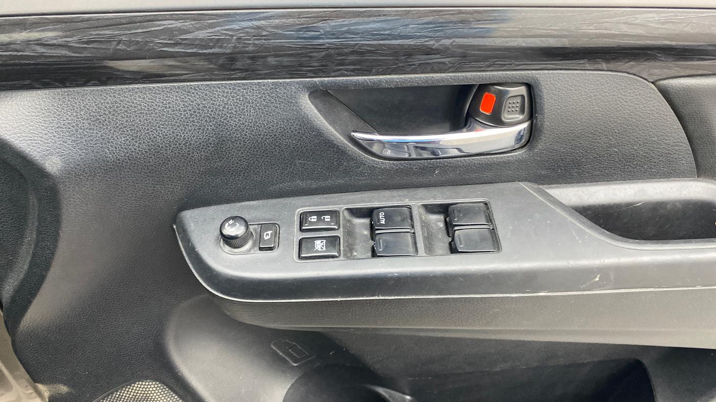 2022 Maruti XL6 ALPHA MT, Petrol, Manual, 58,554 km, Driver Side Door Panels Control