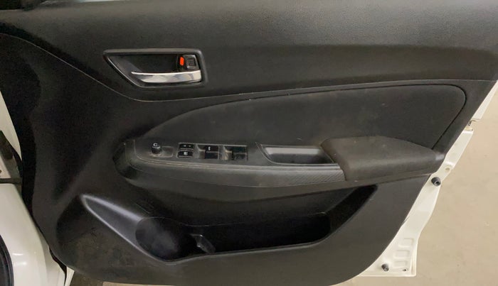 2020 Maruti Swift VXI, Petrol, Manual, 1,18,250 km, Driver Side Door Panels Control