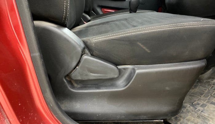 2018 Datsun Redi Go S 1.0 AMT, Petrol, Automatic, 38,684 km, Driver Side Adjustment Panel