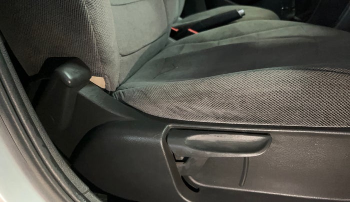 2020 Skoda Rapid AMBITION AT TSI, Petrol, Automatic, 22,310 km, Driver Side Adjustment Panel