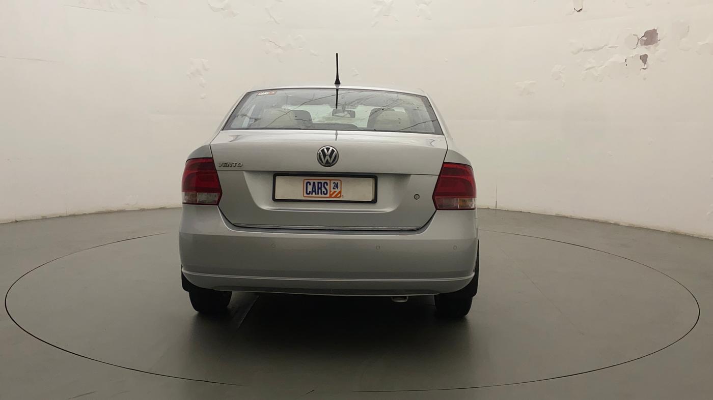 2014 Volkswagen Vento HIGHLINE 1.6 MPI, Petrol, Manual, 35,828 km, Back/Rear