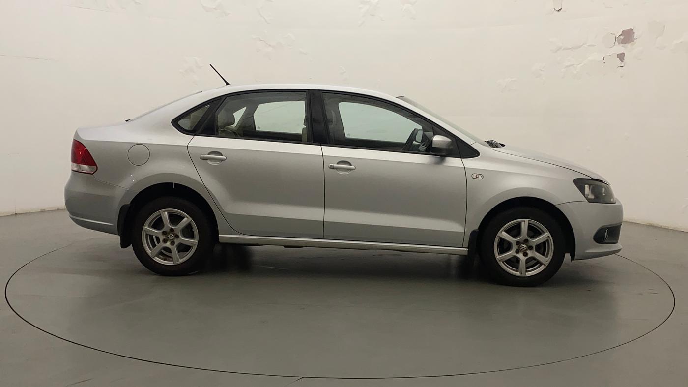 2014 Volkswagen Vento HIGHLINE 1.6 MPI, Petrol, Manual, 35,828 km, Right Side