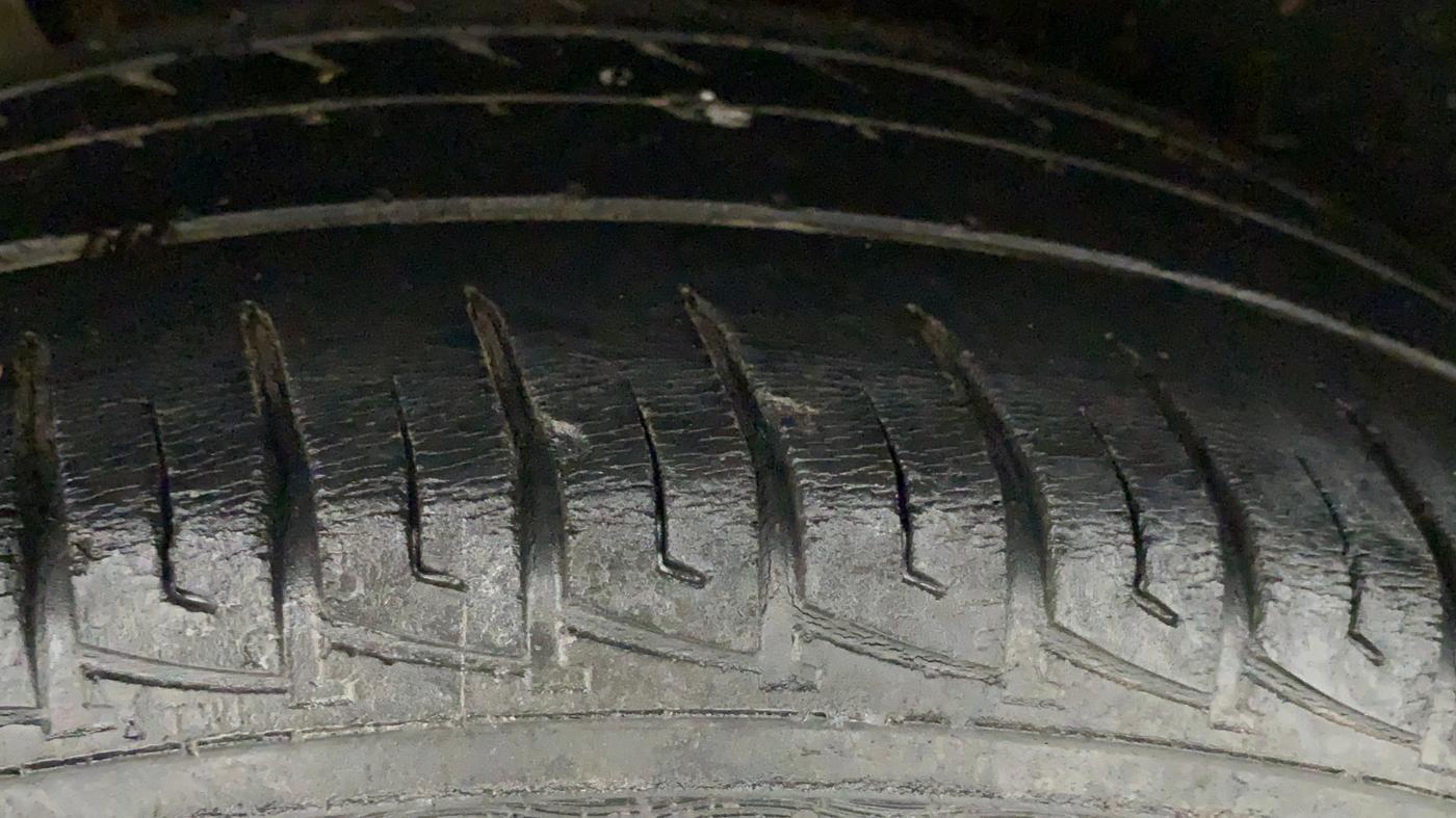 2019 Maruti Vitara Brezza VDI, Diesel, Manual, 51,259 km, Right Rear Tyre Tread