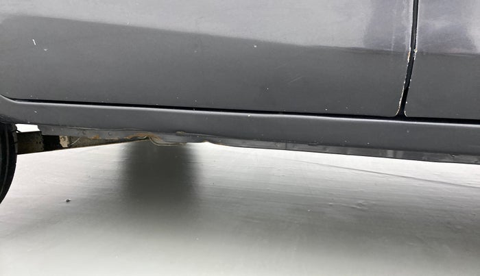 2019 Maruti Alto LXI, Petrol, Manual, 55,482 km, Right running board - Paint has minor damage