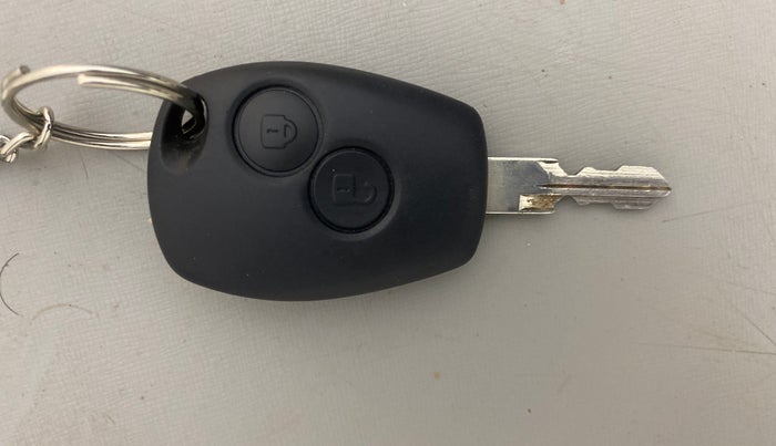 2014 Renault Duster 85 PS RXE DIESEL, Diesel, Manual, 1,22,542 km, Key Close Up