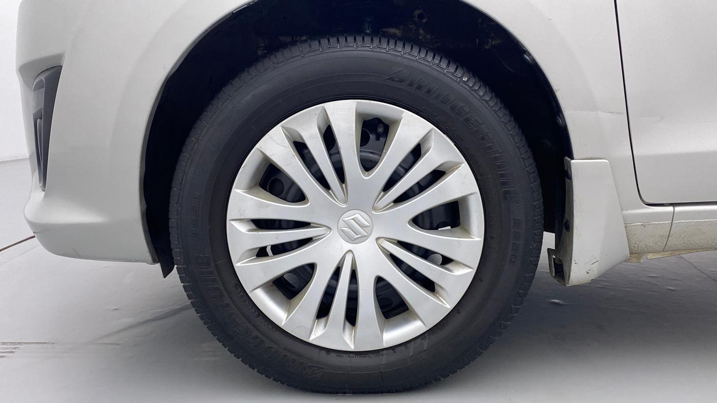 2014 Maruti Ertiga VXI, Petrol, Manual, 88,376 km, Left Front Wheel