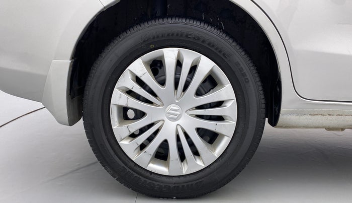 2014 Maruti Ertiga VXI, Petrol, Manual, 88,376 km, Right Rear Wheel