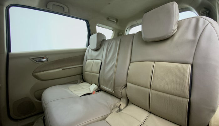 2014 Maruti Ertiga VXI, Petrol, Manual, 88,376 km, Right Side Rear Door Cabin
