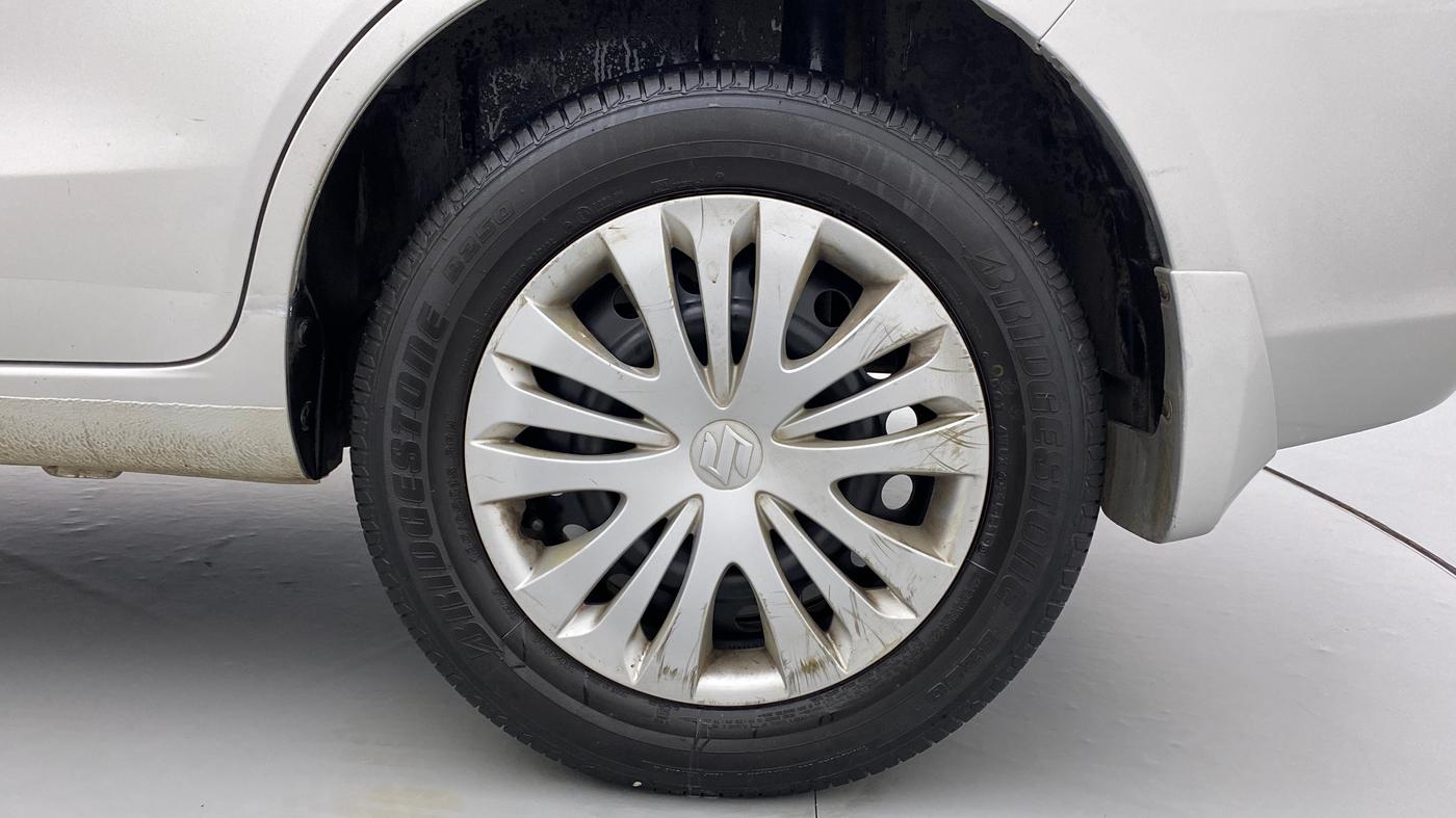 2014 Maruti Ertiga VXI, Petrol, Manual, 88,376 km, Left Rear Wheel