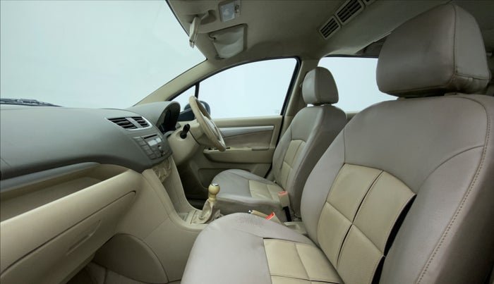 2014 Maruti Ertiga VXI, Petrol, Manual, 88,376 km, Right Side Front Door Cabin