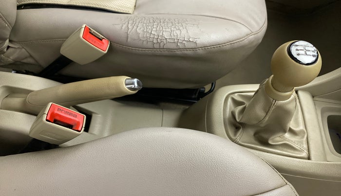 2014 Maruti Ertiga VXI, Petrol, Manual, 88,376 km, Gear Lever
