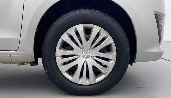 2014 Maruti Ertiga VXI, Petrol, Manual, 88,376 km, Right Front Wheel