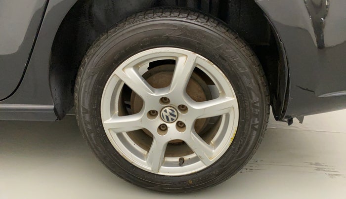 2013 Volkswagen Vento HIGHLINE 1.6 MPI, Petrol, Manual, 81,645 km, Left Rear Wheel