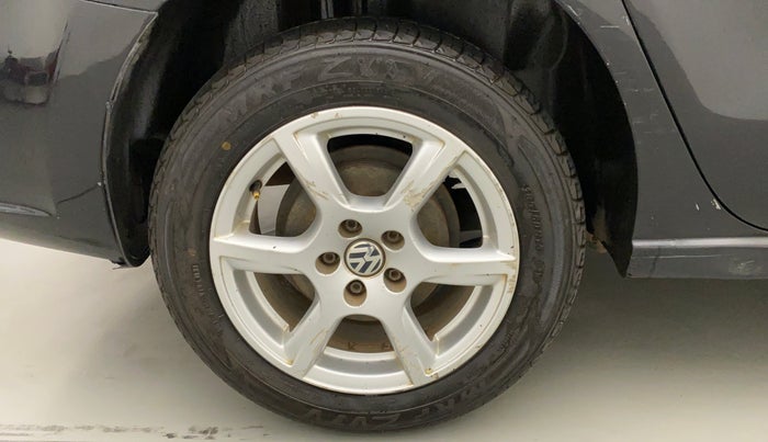 2013 Volkswagen Vento HIGHLINE 1.6 MPI, Petrol, Manual, 81,645 km, Right Rear Wheel