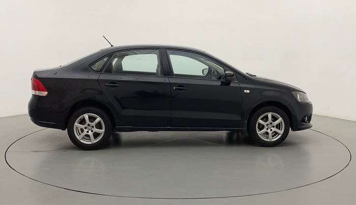 2013 Volkswagen Vento HIGHLINE 1.6 MPI, Petrol, Manual, 81,645 km, Right Side
