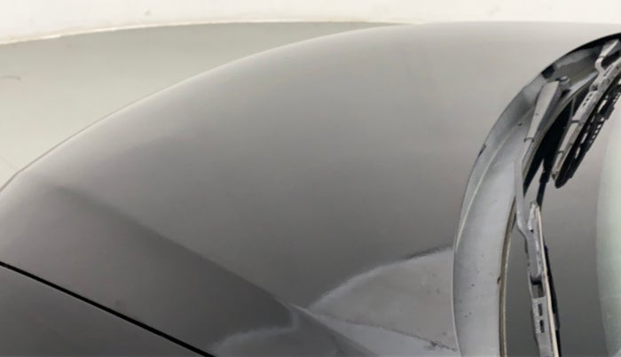 2013 Volkswagen Vento HIGHLINE 1.6 MPI, Petrol, Manual, 81,645 km, Bonnet (hood) - Paint has minor damage