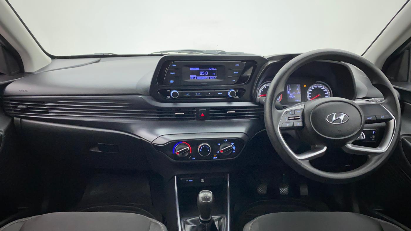 2021 Hyundai NEW I20 MAGNA 1.2 MT, Petrol, Manual, 18,159 km, Dashboard